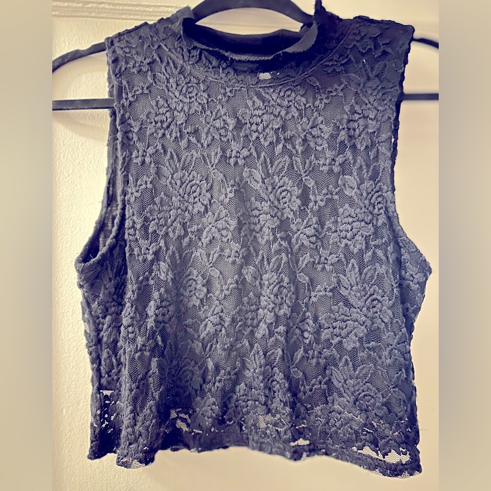 Black Medium Lace Crop Top